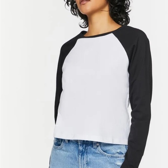 PINK Victoria's Secret Black White Ragland Long Sleeve Cropped Top T-Shirt Sz XL - Picture 11 of 11